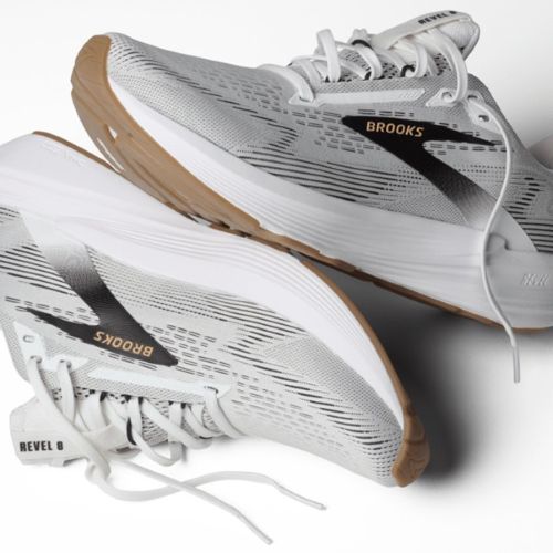 Brooks Mens Revel 8 White/Black/Oak Buff