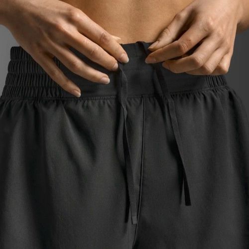 2XU Womens Aero Hi Rise 4 Inch Short Black/Silver Reflective